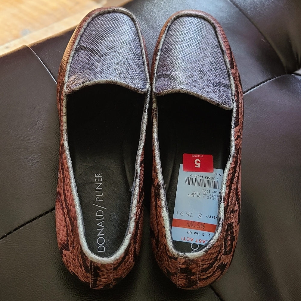 Donald J. Pliner Deedee Snake Print Loafer Size 5 - Picture 6 of 9